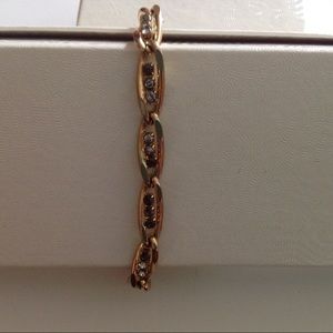 Vintage gold link w/stones bracelet